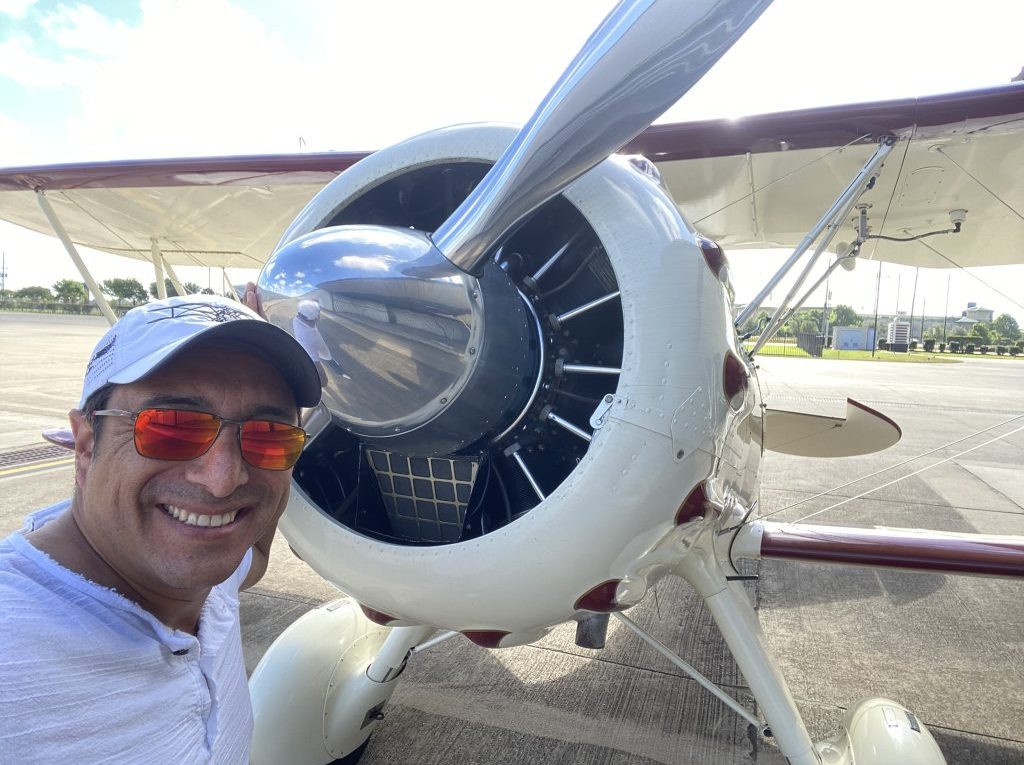 Bernardo Moreno León: un piloto innovador y experimentado en el mundo de la aviación