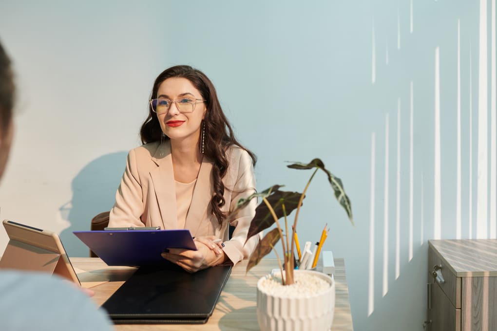 Contrato de trabajo en Panamá: guía sobre tipos y beneficios